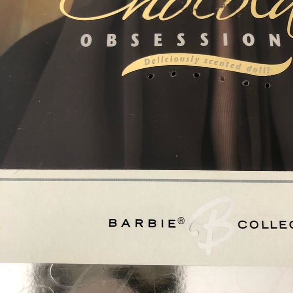 NEW IN BOX CHOCOLATE BARBIE - Picture 3 of 5